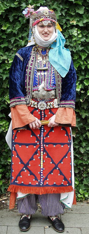 Traditional festive costume from Merkez Kapıkaya köyü