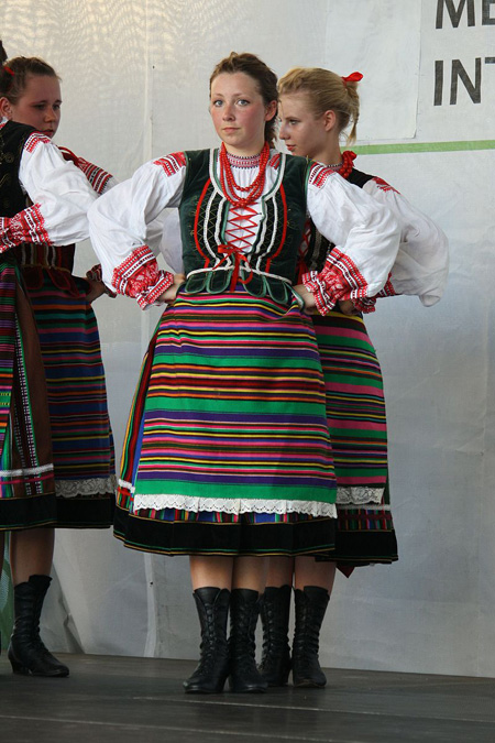 Young girls in folk clothing from Podlasie region
