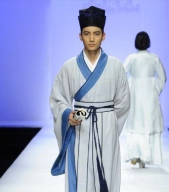 Modern Chinese folk clothing