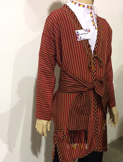 Turkmen national clothing